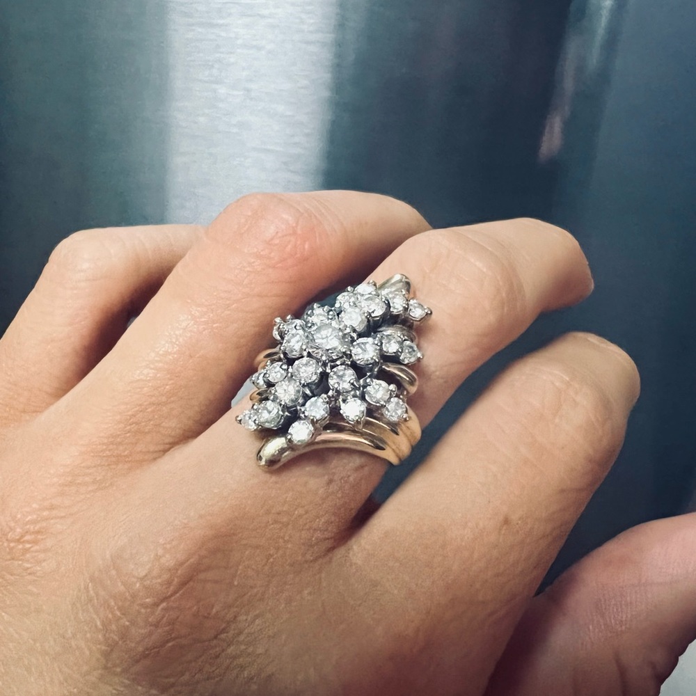 2ct diamond ring. 14k gold!